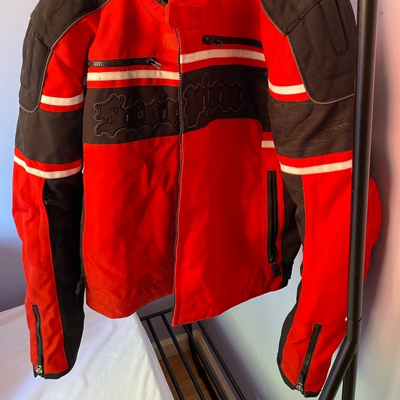 Scorpion Motorcycle Jacket - Picture 2 of 5